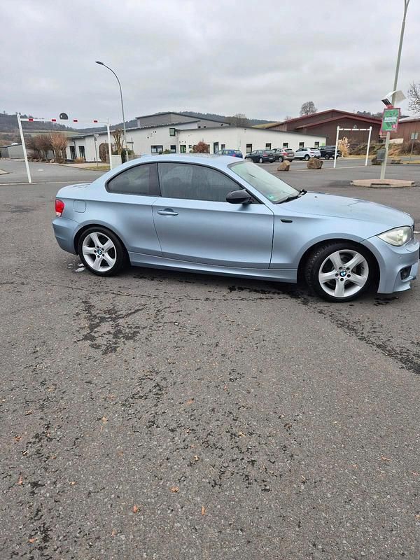 Gebraucht BMW 123 Coupé 204 PS (150 kW) 2008 Blau Coupé