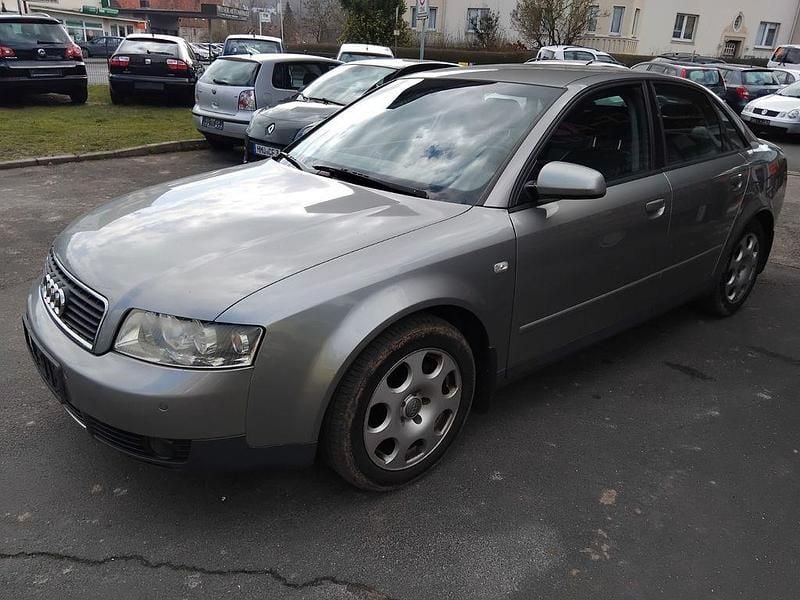 Gebraucht Audi A4 131 PS (96 kW) 2002 Grau Limousine