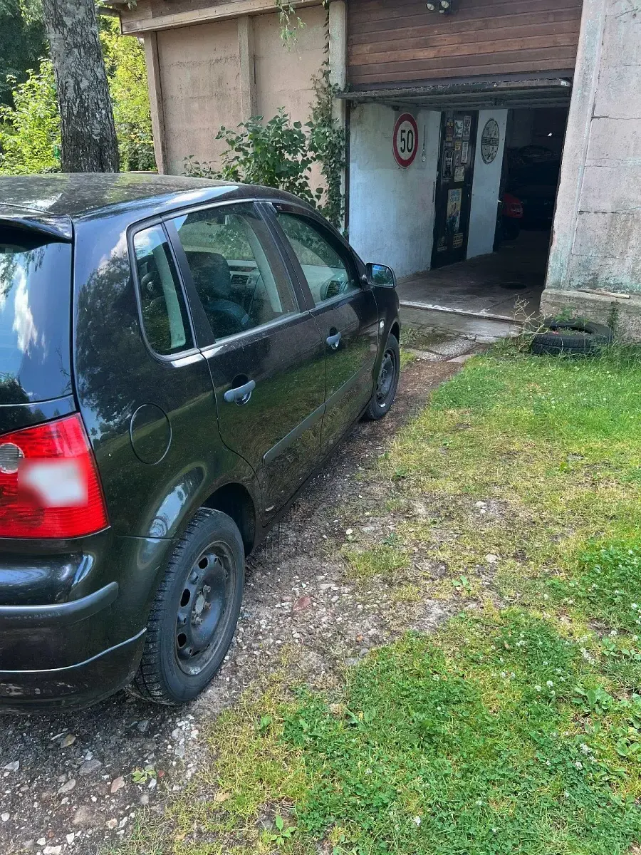Gebraucht VW Polo 64 PS (47 kW) 2003 Schwarz Kleinwagen