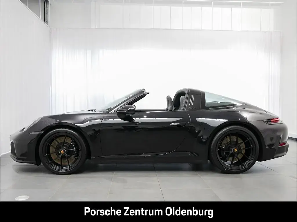 Neu Porsche 911 Carrera 4 GTS Targa 541 PS (397 kW) 2026 Schwarz Cabrio