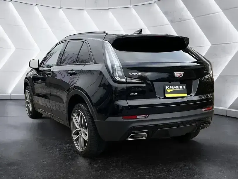 Gebraucht Cadillac XT4 230 PS (169 kW) 2023 Schwarz SUV