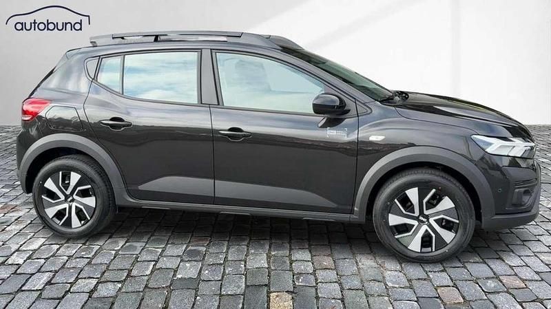 Neu Dacia Sandero Expression 91 PS (66 kW) 2025 Schwarz Kleinwagen