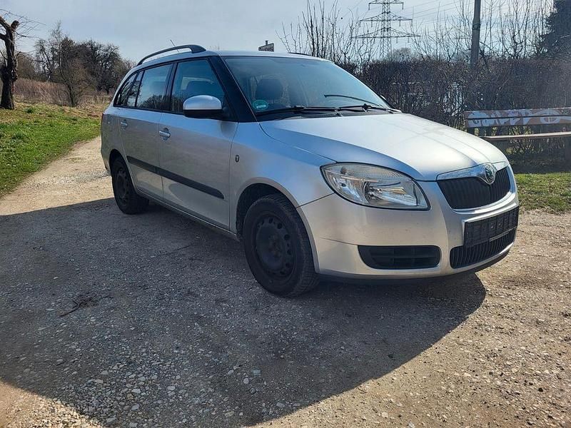 Gebraucht Skoda Fabia 105 PS (77 kW) 2008 Grau Limousine