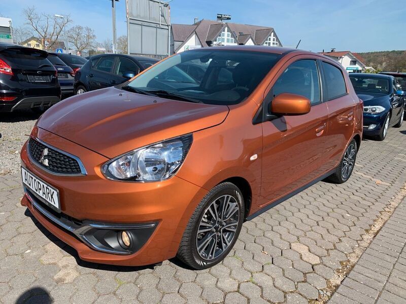 Orange Gebraucht 2018 Mitsubishi Space Star Diamant Edition Limousine | 7.999 € (Fairer Preis) - Bild 1/4