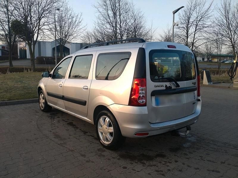 Gebraucht Dacia Logan MCV 105 PS (77 kW) 2009 Silber Kombi