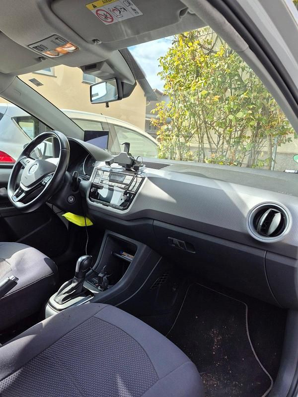 Gebraucht VW e-up! United 61 kW (83 PS) 2021 Weiß Kleinwagen