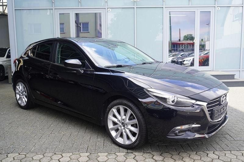 Schwarz Gebraucht 2017 Mazda 3 Sports-Line Limousine | 13.999 € (Etwas zu teuer) - Bild 1/4