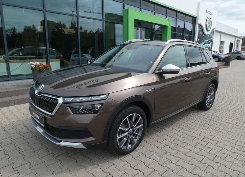 Braun Gebraucht 2021 Skoda Kamiq ScoutLine SUV | 19.750 € (Guter Preis) - Bild 1/4