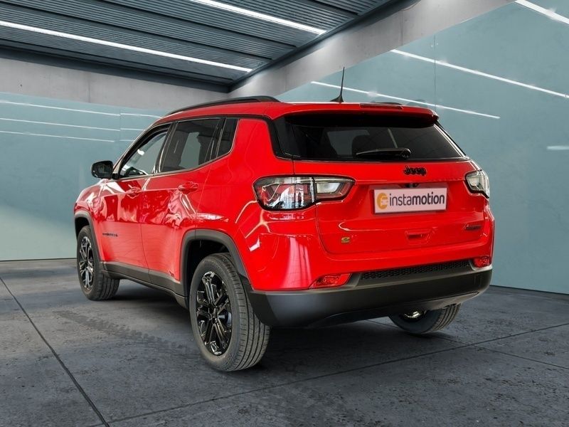 Gebraucht Jeep Compass Night Eagle 131 PS (96 kW) 2023 Rot SUV