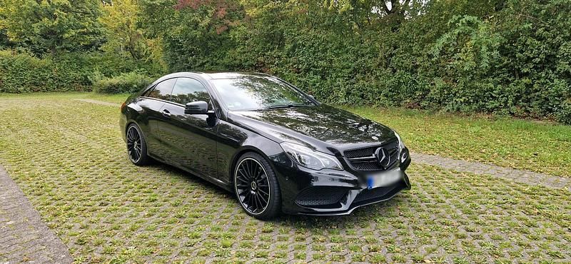 Schwarz Gebraucht 2015 Mercedes 350 Coupé | 22.950 € - Bild 1/4