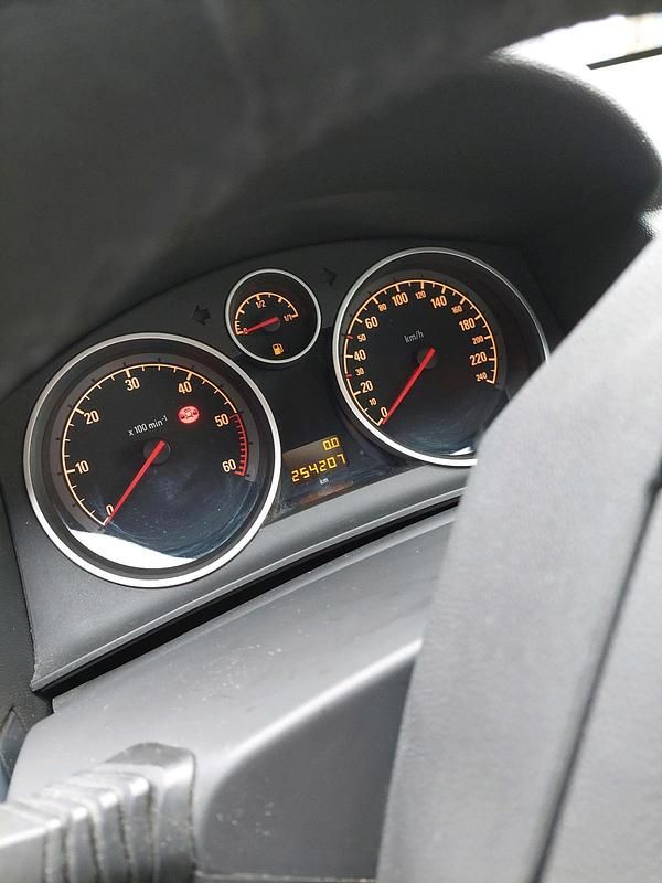 Gebraucht Opel Astra 110 PS (80 kW) 2009 Silber Limousine