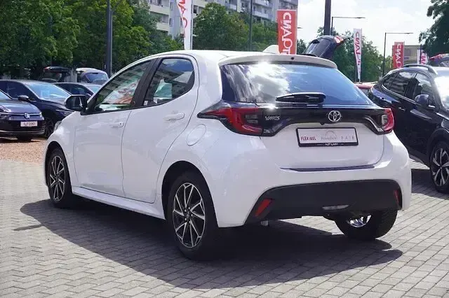Gebraucht Toyota Yaris Team 125 PS (91 kW) 2021 Super white 2 Kleinwagen
