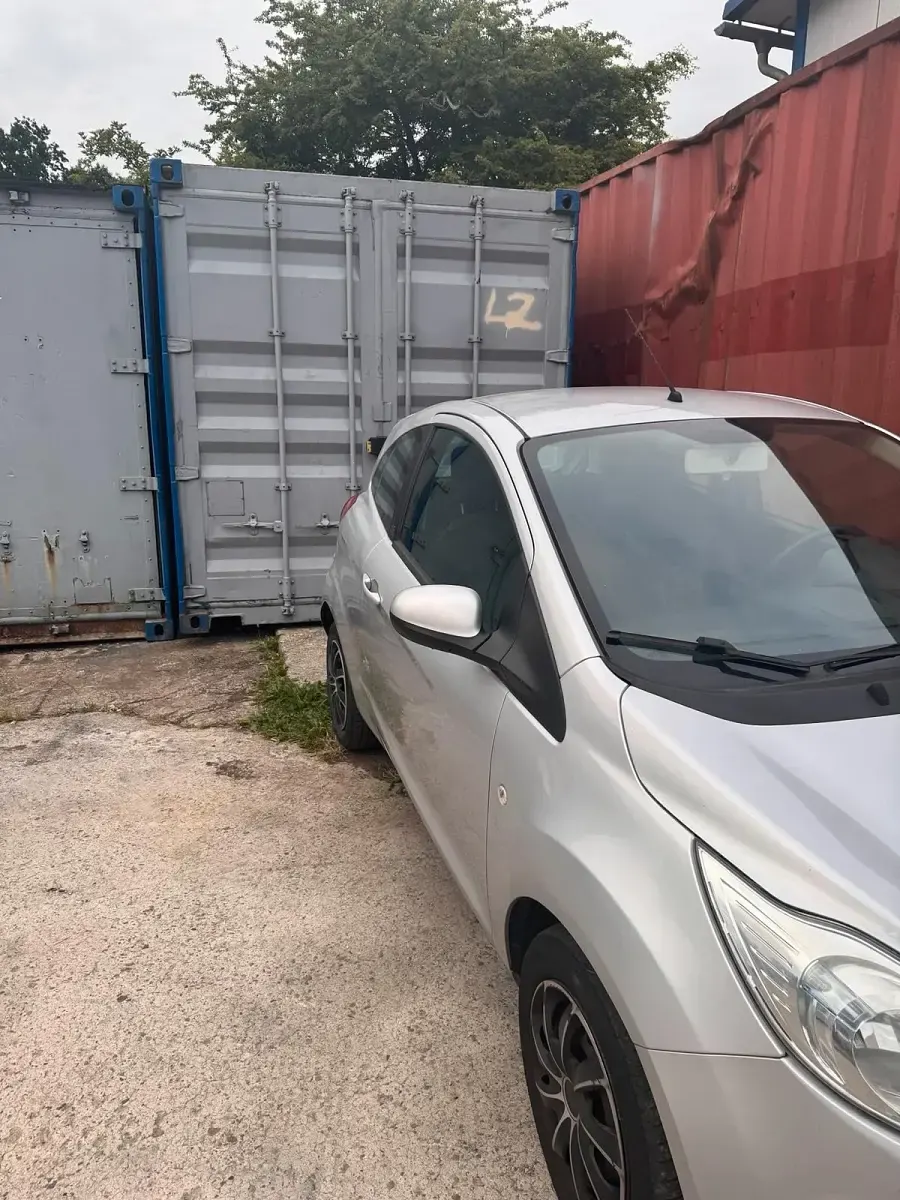 Gebraucht Ford Ka Trend 69 PS (50 kW) 2012 Silber Kleinwagen