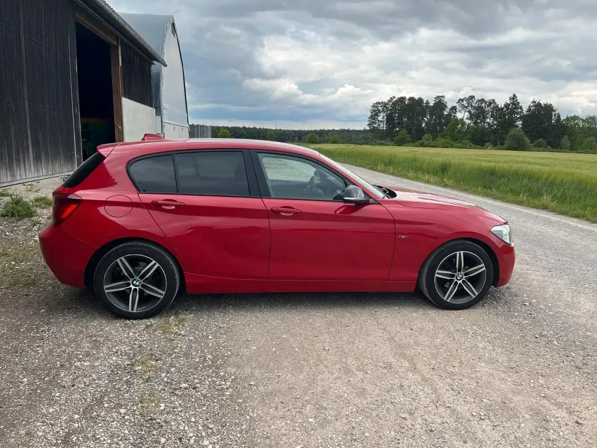 Gebraucht BMW 116 Sport Line 136 PS (100 kW) 2012 Rot Kleinwagen