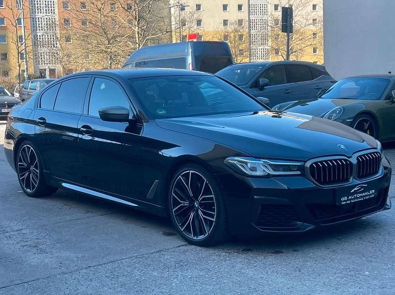 Gebraucht BMW 550 530 PS (389 kW) 2021 Saphirschwarz Limousine