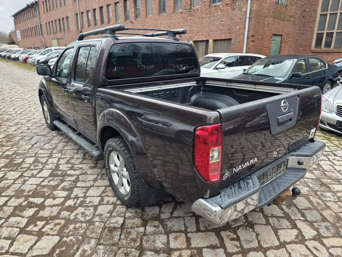 Occasion Nissan Navara 190 ch (139 kW) 2012 Marron Pick-up