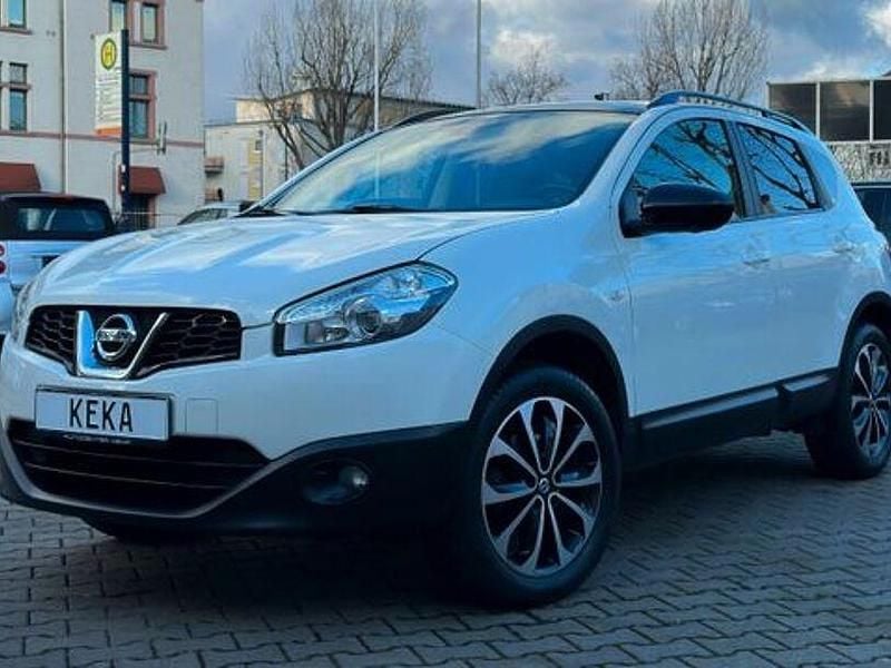 Weiß Gebraucht 2013 Nissan Qashqai 360º SUV | 8.990 € (Fairer Preis) - Bild 1/4