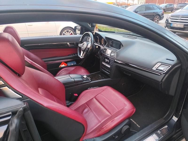 Gebraucht Mercedes E220 170 PS (125 kW) 2014 Schwarz Coupé