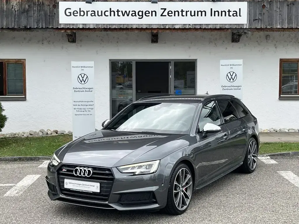 Gebraucht Audi S4 Sport 354 PS (260 kW) 2018 Grau Kombi