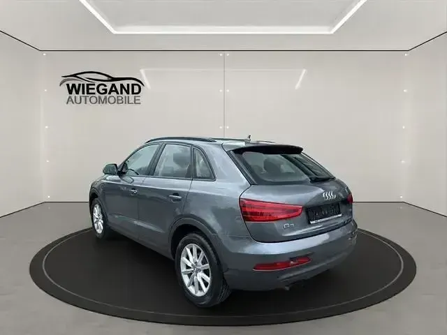 Gebraucht Audi Q3 Design 140 PS (102 kW) 2013 Grau SUV