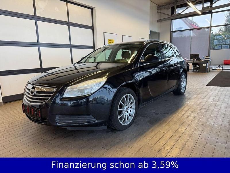 Gebraucht Opel Insignia Edition 160 PS (117 kW) 2013 Schwarz Kombi