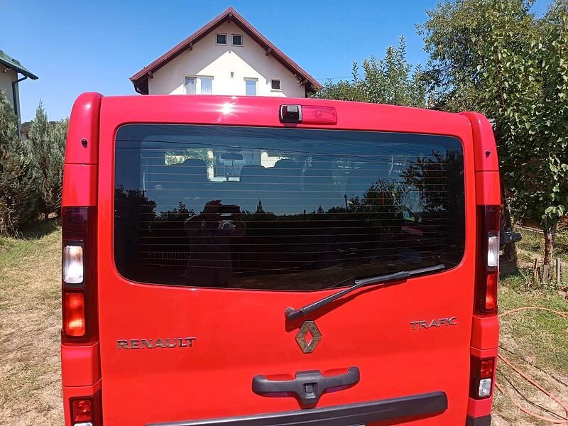 Second-hand Renault Trafic 2019 Roșu Monovolum