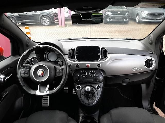Gebraucht Abarth 595 Pista 160 PS (117 kW) 2021 Scorpione schwarz metallic scorpione schwarz metallic Coupé