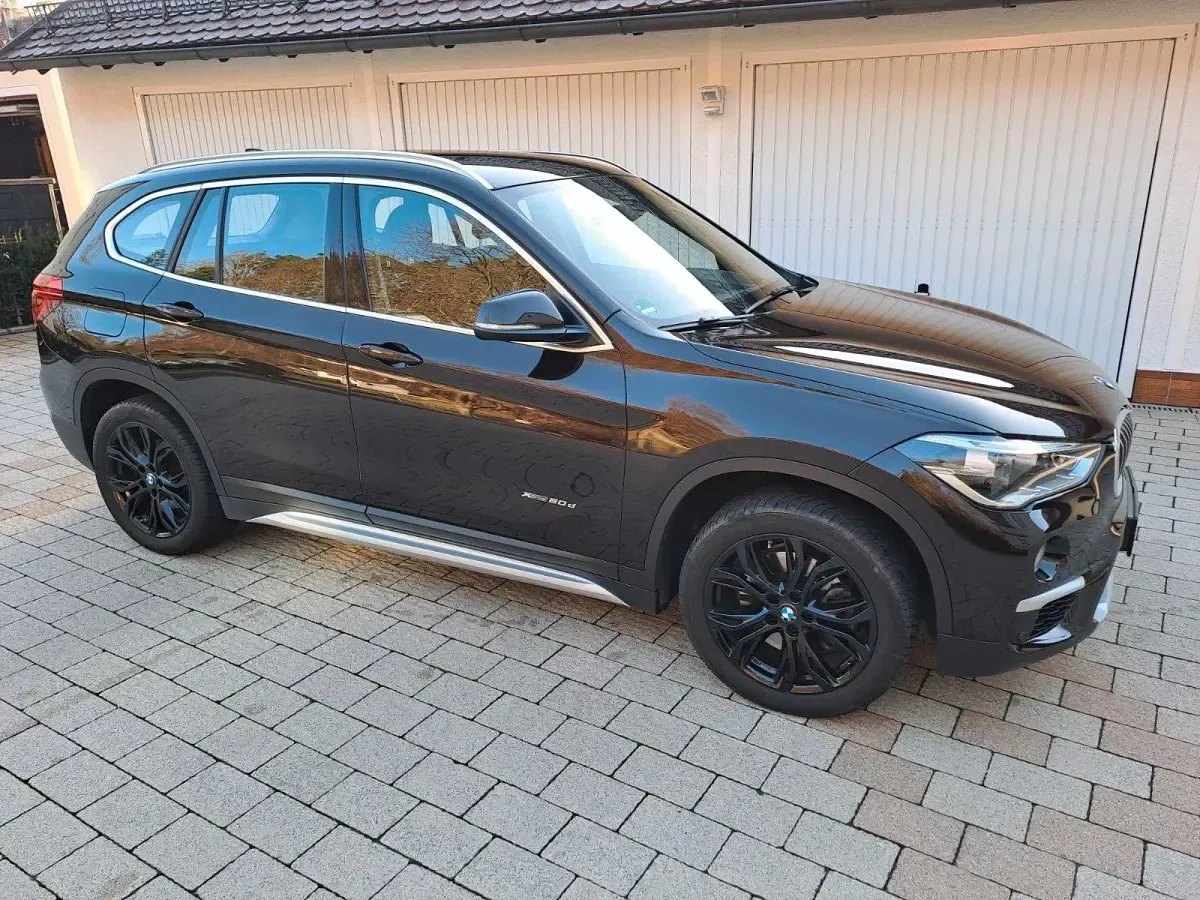 Używany BMW X1 xLine 190 KM (139 kW) 2016 Brązowy SUV