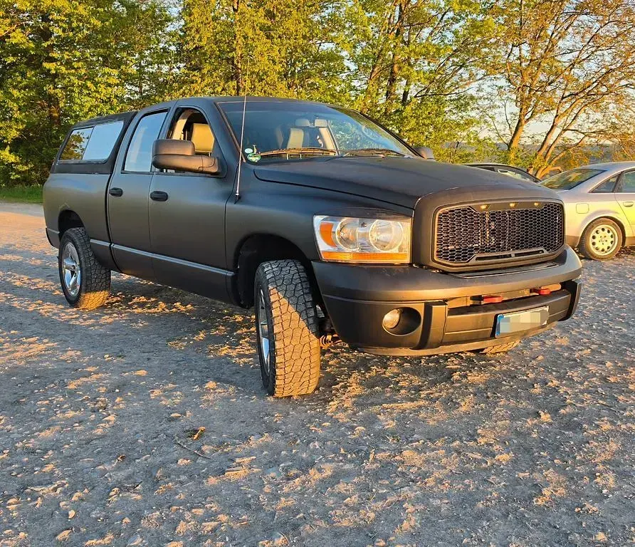 Używany Dodge Ram 349 KM (256 kW) 2007 Srebrny Pickup