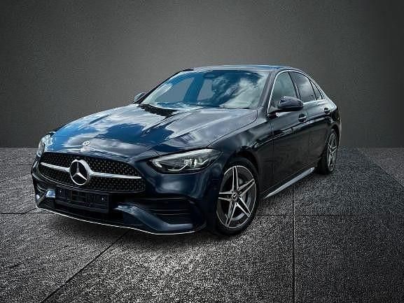 Blau Gebraucht 2023 Mercedes C220 AMG line Limousine | 37.900 € (Teuer) - Bild 1/4