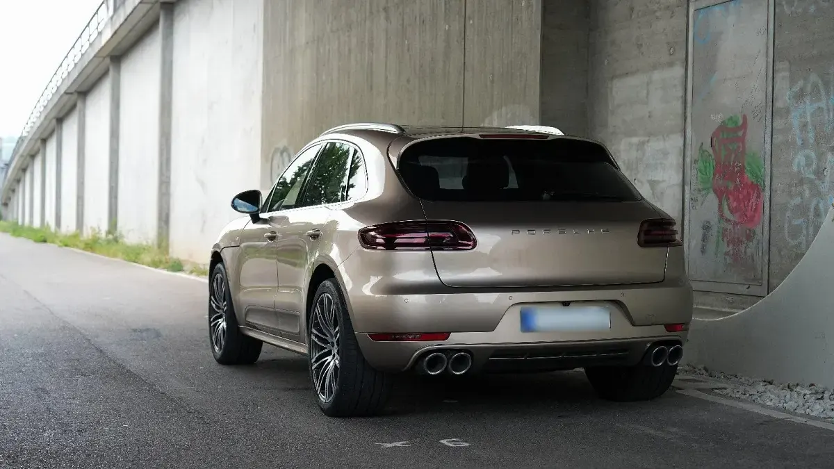 Gebraucht Porsche Macan 258 PS (189 kW) 2015 Gold SUV