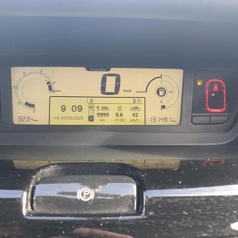 Grau Gebraucht 2012 Citroën Grand C4 Picasso Van / Kleinbus | 3.950 € (Guter Preis) - Bild 1/1