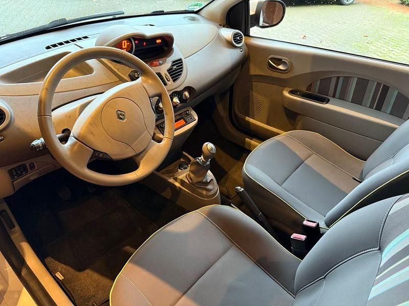 Gebraucht Renault Twingo Dynamique 75 PS (55 kW) 2014 Weiß Kleinwagen