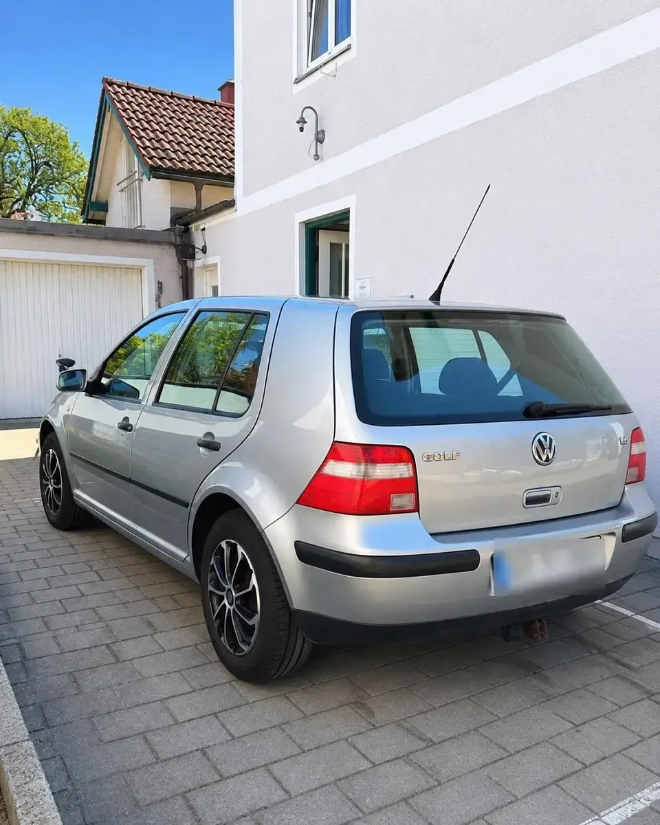 Gebraucht VW Golf IV 105 PS (77 kW) 2003 Grau Kleinwagen