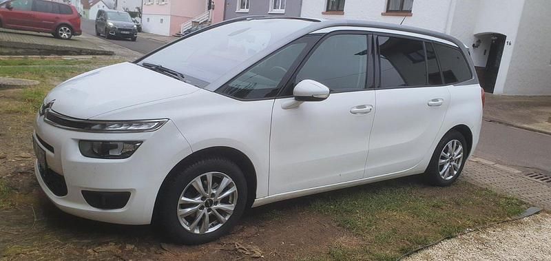 Weiß Gebraucht 2014 Citroën Grand C4 Picasso Van / Kleinbus | 5.800 € - Bild 1/4