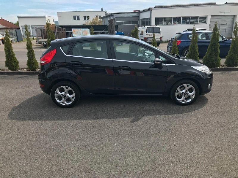 Gebraucht Ford Fiesta Titanium 90 PS (66 kW) 2009 Schwarz Kleinwagen