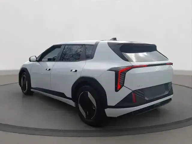 Neu Kia EV4 Earth 110 kW (150 PS) 2026 Weiß Limousine