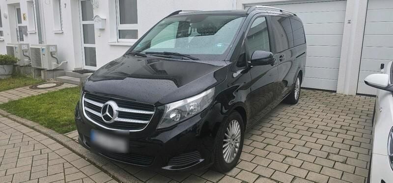 Schwarz Gebraucht 2025 Mercedes V250 Van / Kleinbus | 31.000 € - Bild 1/4