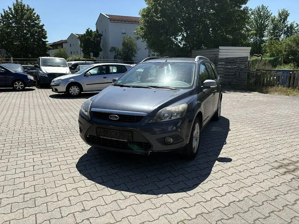 Gebraucht Ford Focus 101 PS (74 kW) 2009 Grau Limousine