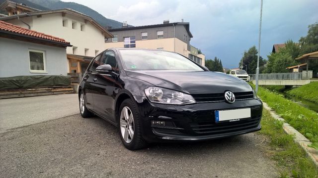 Schwarz metallic Gebraucht 2013 VW Golf VII Limousine | 10.900 € (Fairer Preis) - Bild 1/4