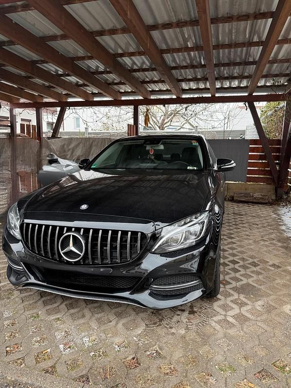 Gebraucht Mercedes C250 204 PS (150 kW) 2014 Schwarz Limousine