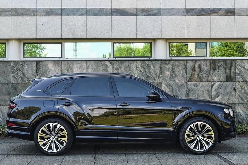 Gebraucht Bentley Bentayga 551 PS (405 kW) 2021 Schwarz SUV