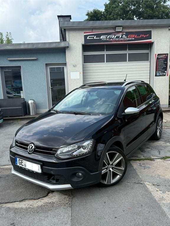 Schwarz Gebraucht 2014 VW Polo Cross Kleinwagen | 4.950 € (Guter Preis) - Bild 1/4
