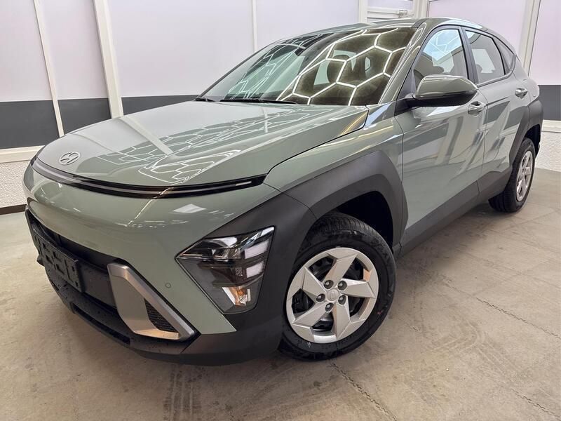 Mirage green solid rrr Neu 2025 Hyundai Kona Style SUV | 24.239 € (Fairer Preis) - Bild 1/4