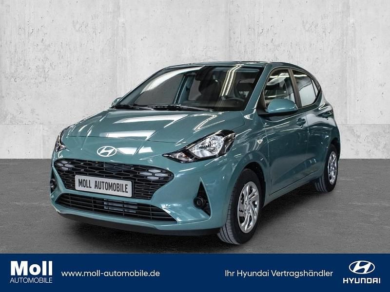 Gruen Neu 2025 Hyundai i10 Select Kleinwagen | 15.950 € (Fairer Preis) - Bild 1/4