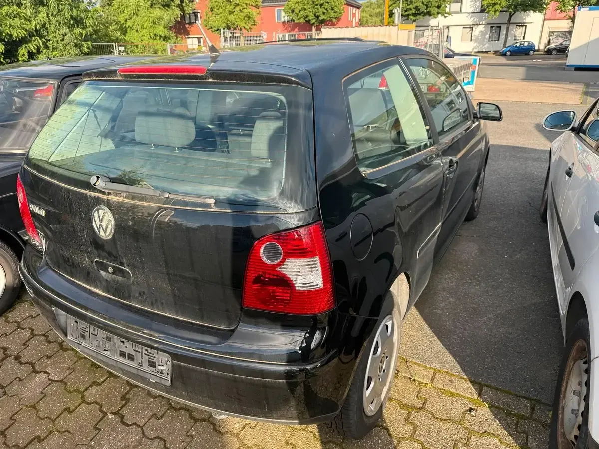 Gebraucht VW Polo 55 PS (40 kW) 2003 Schwarz Limousine