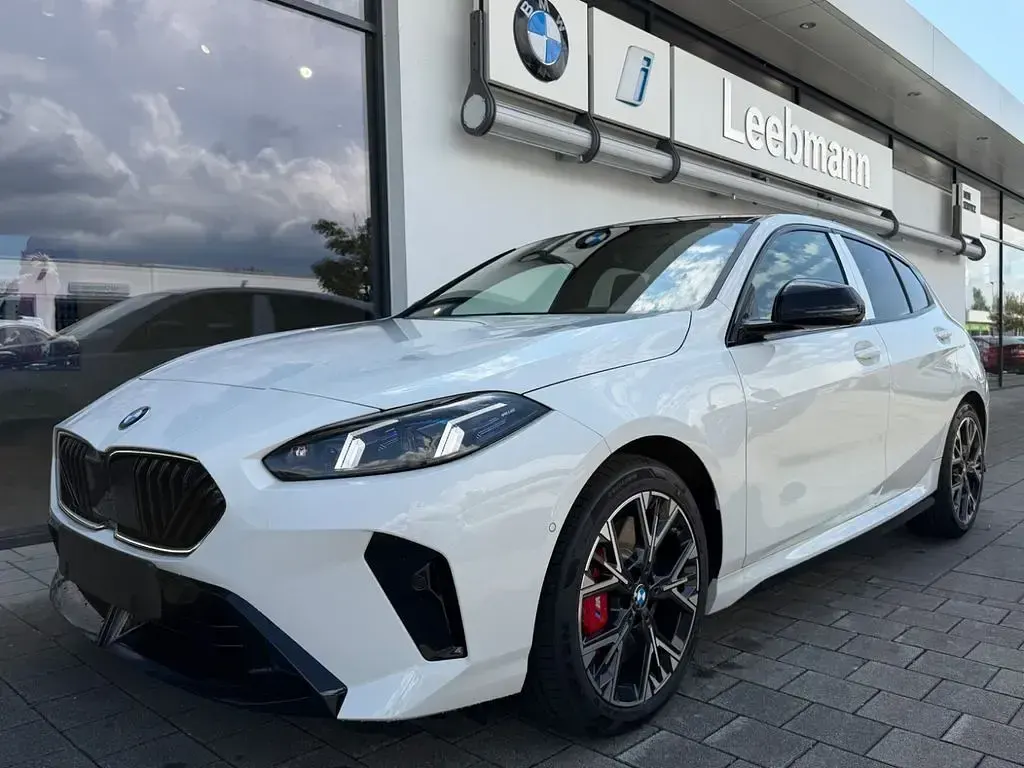 Neu BMW 120 M Sport 163 PS (119 kW) 2026 Weiß Kleinwagen