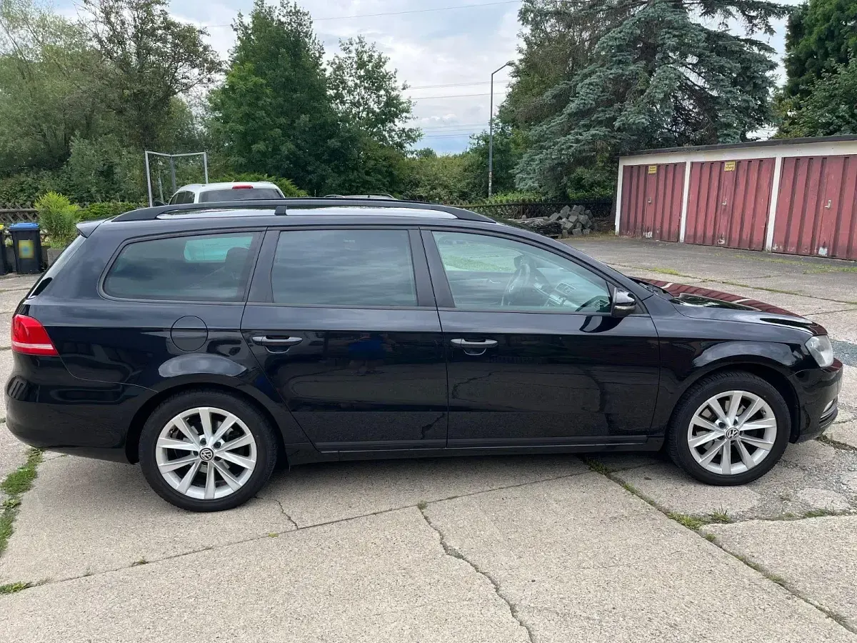 Gebraucht VW Passat Trendline 122 PS (89 kW) 2011 Schwarz Kombi