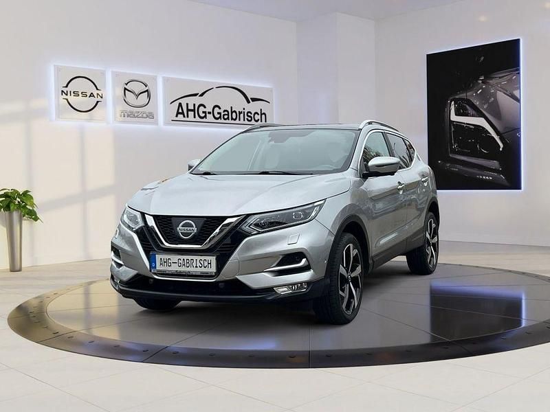 Grau Gebraucht 2018 Nissan Qashqai 360º SUV | 16.990 € (Fairer Preis) - Bild 1/4