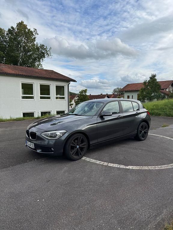 Gebraucht BMW 116 136 PS (100 kW) 2013 Grau Kleinwagen